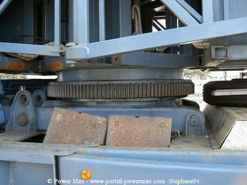Foire-du-Trone-2005-montage-2005-113