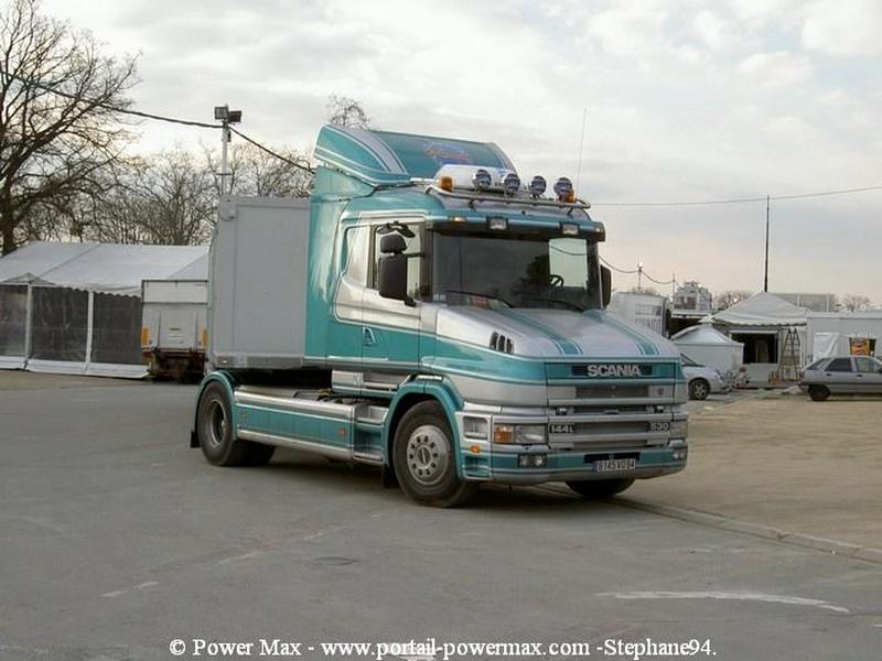 Foire-du-Trone-2005-montage-2005-182
