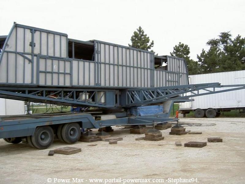 Foire-du-Trone-2005-montage-2005-194