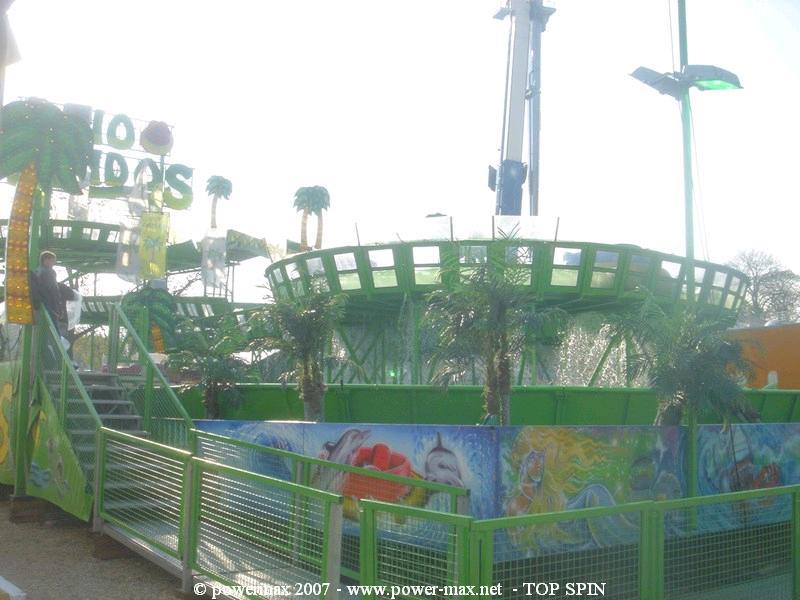 Paris-Foire-Du-Trone-2007-171