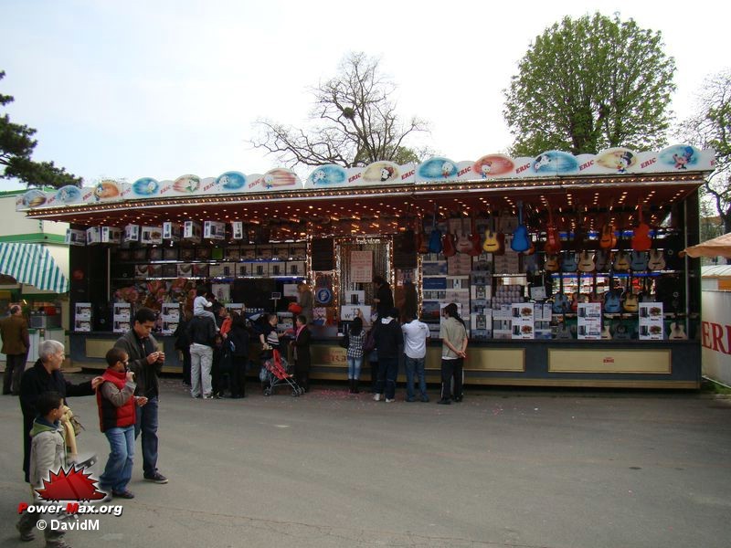 Paris-Foire-du-Trone-2009-200