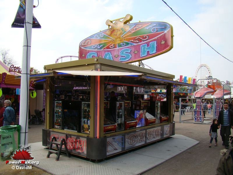 Paris-Foire-du-Trone-2009-90