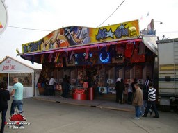 Paris-Foire-du-Trone-2009-104