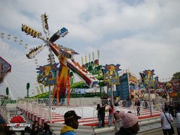 Paris-Foire-du-Trone-2009-111