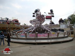 Paris-Foire-du-Trone-2009-40