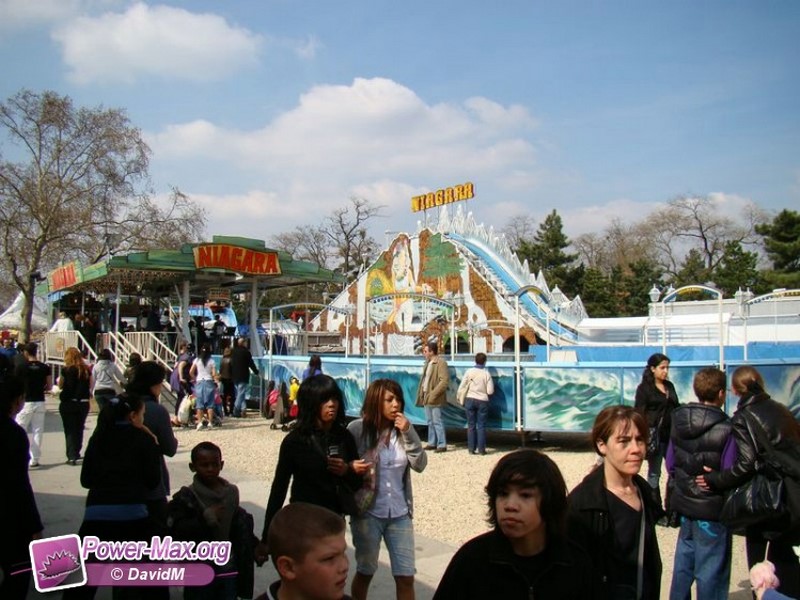 Paris-Foire-du-Trone-2010-184