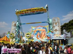 Paris-Foire-du-Trone-2010-100