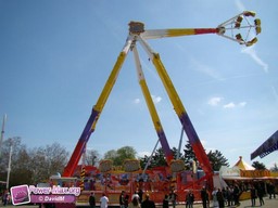 Paris-Foire-du-Trone-2010-113