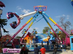 Paris-Foire-du-Trone-2010-127