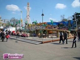 Paris-Foire-du-Trone-2010-137