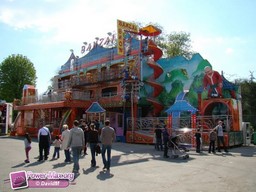 Paris-Foire-du-Trone-2010-138