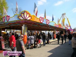 Paris-Foire-du-Trone-2010-168