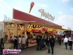 Paris-Foire-du-Trone-2010-183