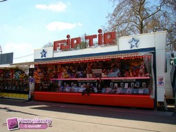 Paris-Foire-du-Trone-2010-28