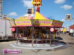 Paris-Foire-du-Trone-2010-45