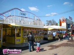 Paris-Foire-du-Trone-2010-51
