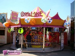 Paris-Foire-du-Trone-2010-56