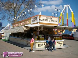 Paris-Foire-du-Trone-2010-59