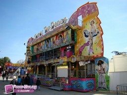 Paris-Foire-du-Trone-2010-79