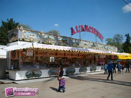 Paris-Foire-du-Trone-2010-81
