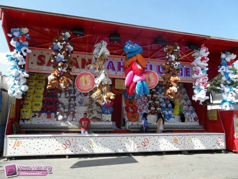 Paris-Foire-du-Trone-2011-107