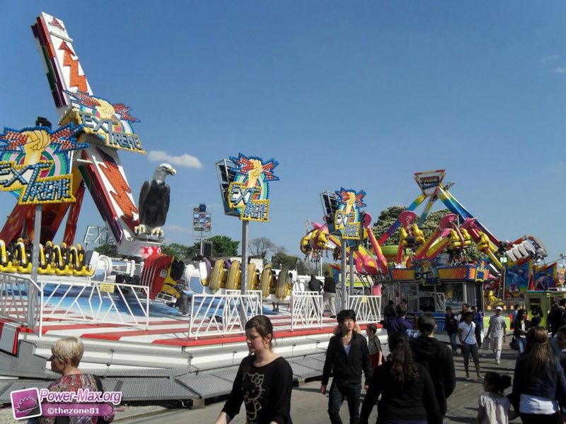 Paris-Foire-du-Trone-2011-111