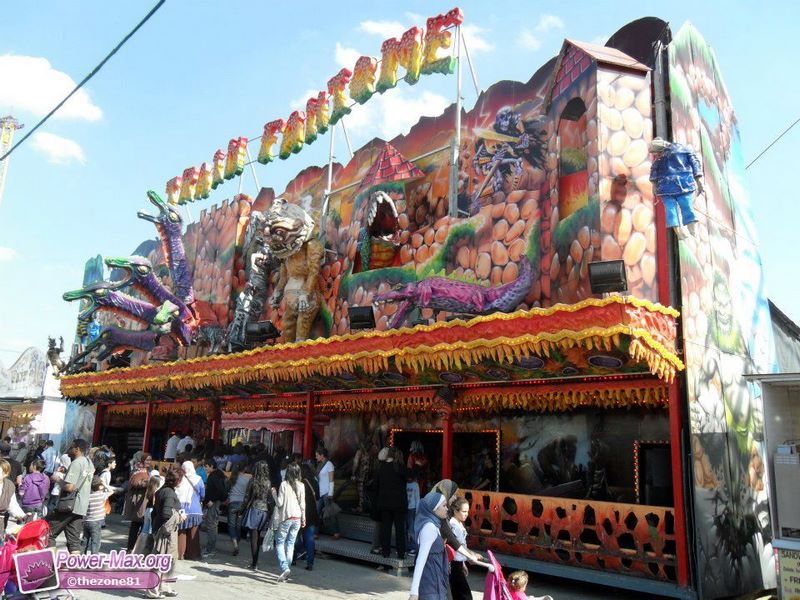 Paris-Foire-du-Trone-2011-112