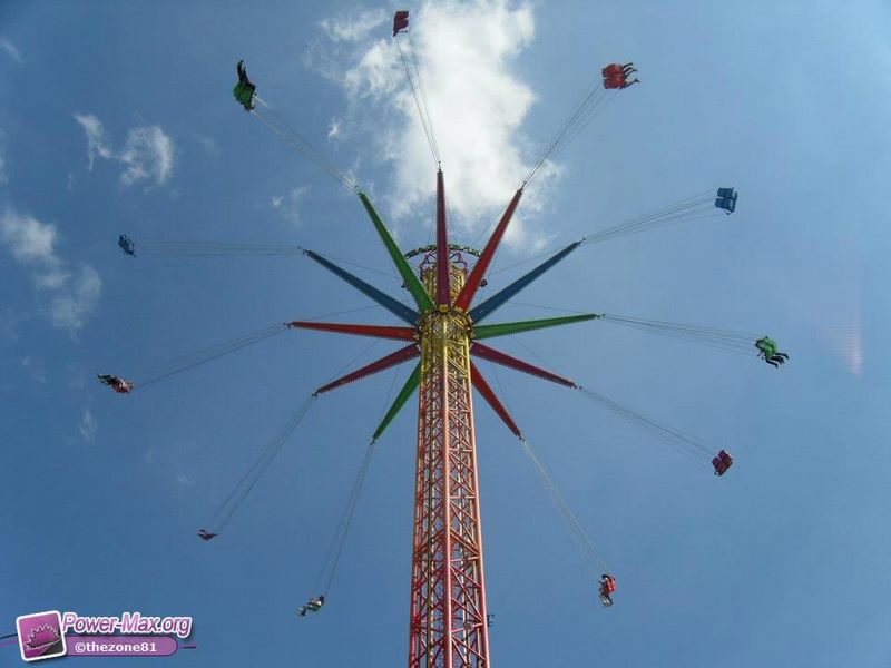 Paris-Foire-du-Trone-2011-36