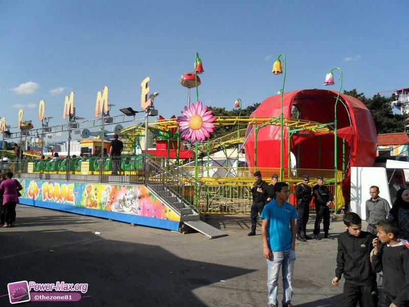 Paris-Foire-du-Trone-2011-44