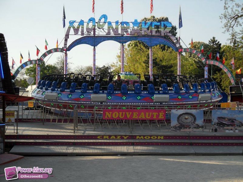 Paris-Foire-du-Trone-2011-50