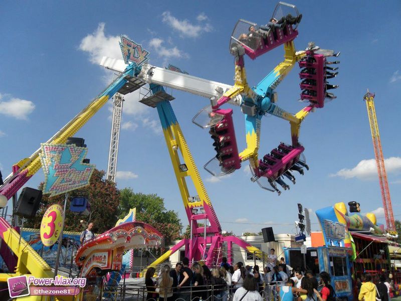 Paris-Foire-du-Trone-2011-60