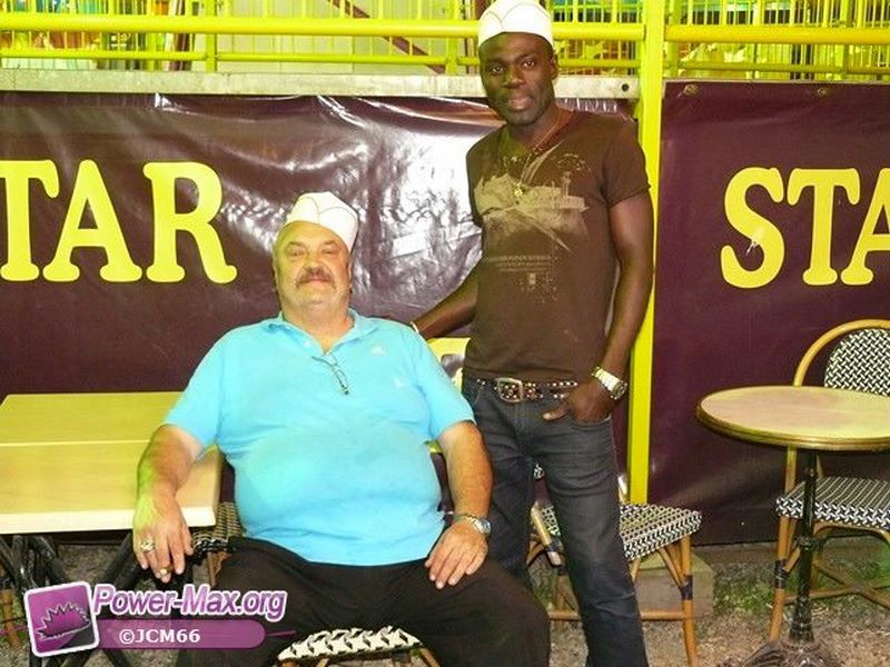 Paris-Foire-du-Trone-2011-80