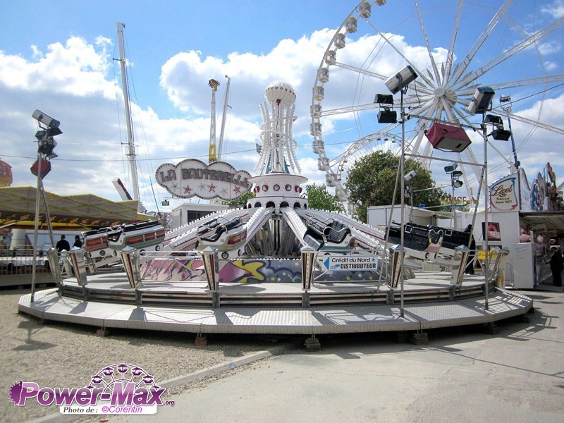 Paris-Foire-du-Trone-2012-28