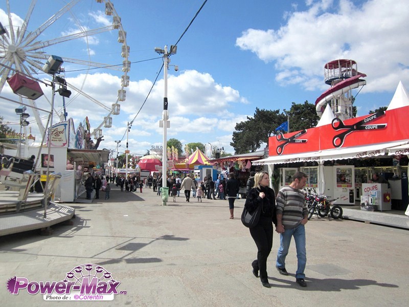 Paris-Foire-du-Trone-2012-29