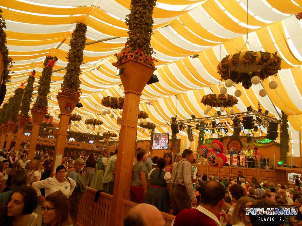 Stuttgart-all-cannstatter-volksfest-2015-53